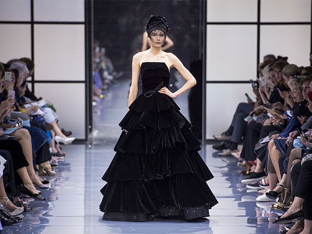 Неделя высокой моды: Giorgio Armani Prive, осень-зима 2016