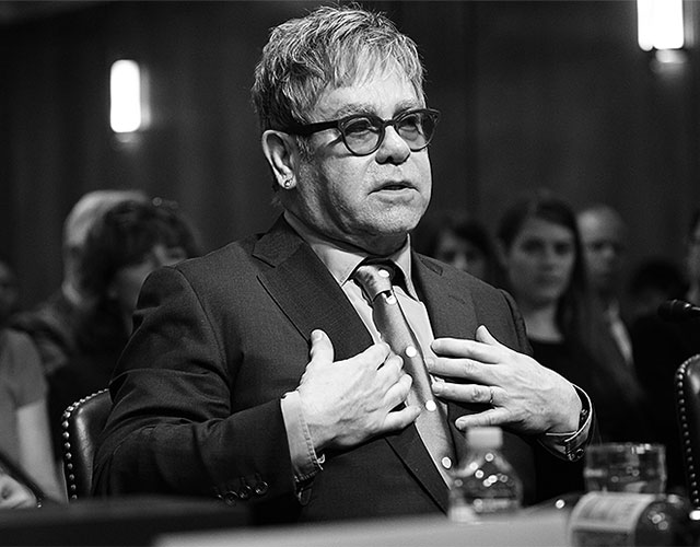 Элтон Джон хочет поговорить с Путиным о толерантности