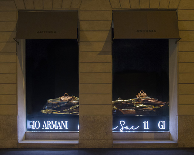 Giorgio Armani представили публике сумку Le Sac 11