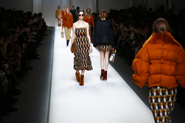 Обзор Buro 24/7: Fendi, осень-зима 2015