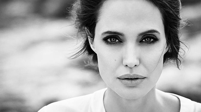 Анджелина Джоли стала лицом Guerlain