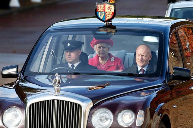 Парламент Британии просит королевскую семью тратить меньше