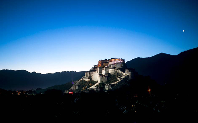 Новый отель Shangri-La Lhasa открылся на самом высоком плато в мире