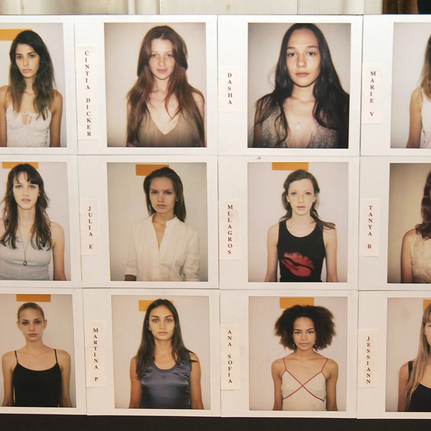 Полиция Китая задерживает иностранных моделей