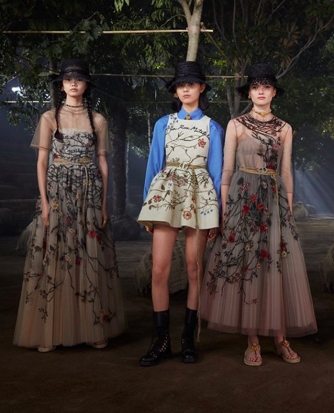 Мария Грация Кьюри создала 14 новых нарядов для показа Dior в Шанхае