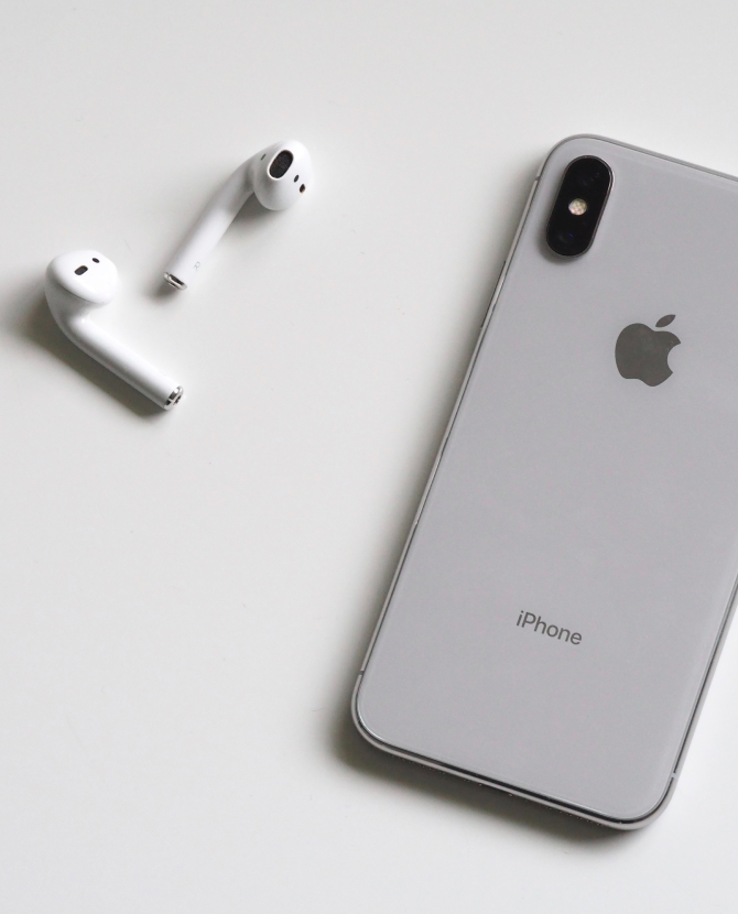 Apple представит новые AirPods с функцией шумоподавления в конце октября