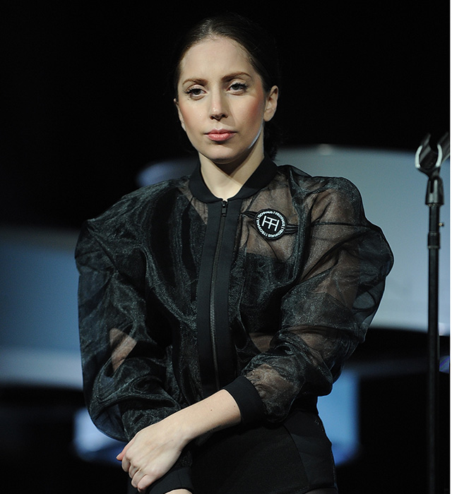 Леди Гага организовала выставку в Нью-Йорке