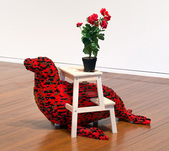 Скульптуры из LEGO и мебели IKEA в серии работ Habitat