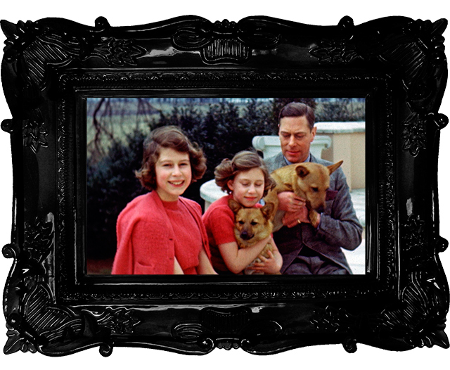 Опубликованы архивные фотографии Елизаветы II