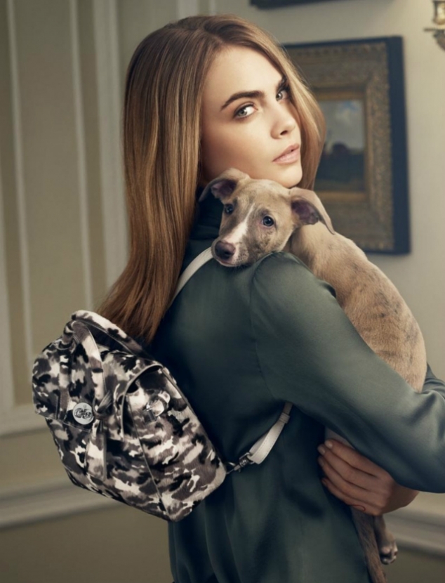 Кара Делевинь в рекламе собственной линии сумок для Mulberry