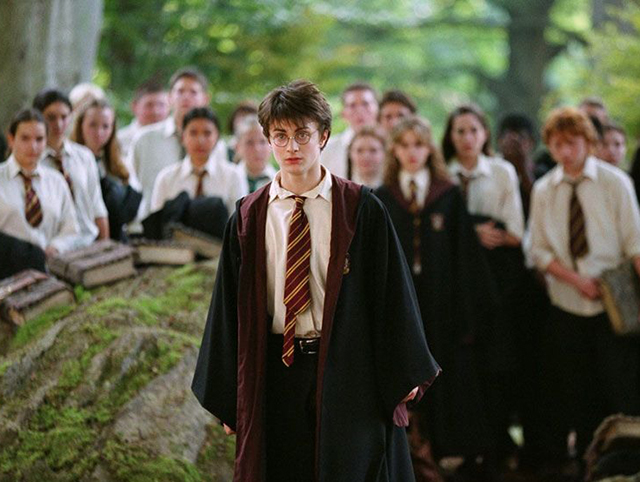Джоан Роулинг напишет 12 историй о Гарри Поттере