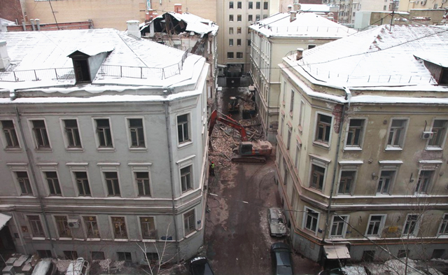 В центре Москвы сносят исторический квартал