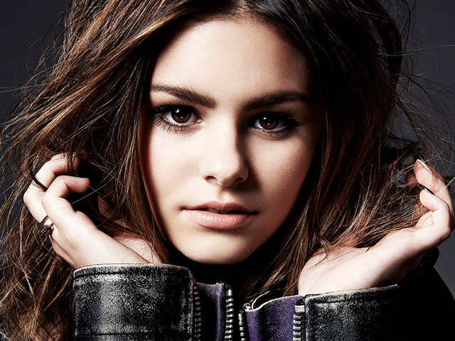 Виртуальная реальность в съемках ELLE US