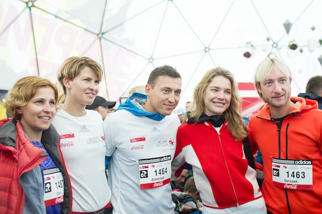 \"Бегущие сердца\": Наталья Водянова и другие участники сегодняшнего марафона