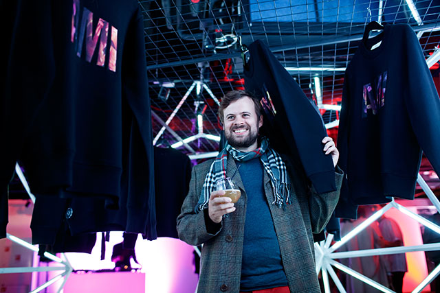 Презентация свитшота AMI в \"Цветном\"