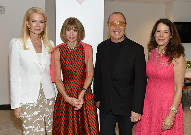 Мероприятие благотворительной организации при поддержке Майкла Корса