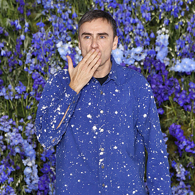 Dior все еще ищет замену Рафу Симонсу