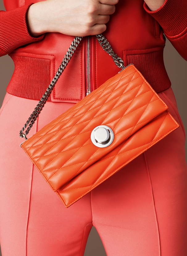 Ангелы Чарли, Йоко Оно и Эли МакГроу: лукбук Bally resort 2016 Ангелы Чарли, Йоко Оно и Эли МакГроу: лукбук Bally resort 2016
