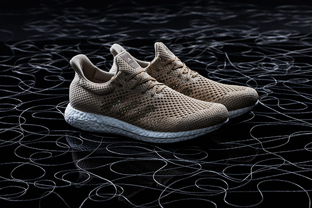 Adidas представил первые в мире биоразлагаемые кроссовки