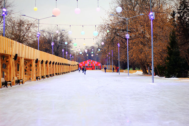Каток в Парке Горького откроется 14 ноября