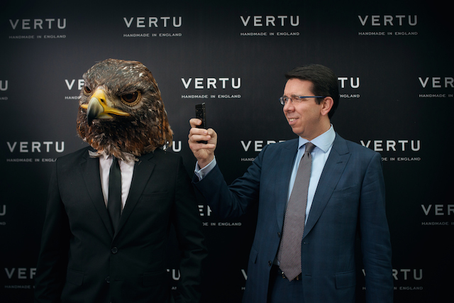 Презентация смартфона Vertu Signature Touch в ресторане Sixty