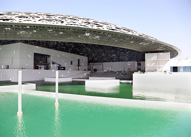 Музей на воде: Лувр в Абу-Даби