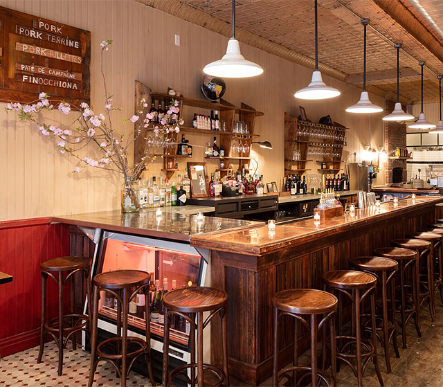 Традиционное бистро от модного сетдизайнера BURO.