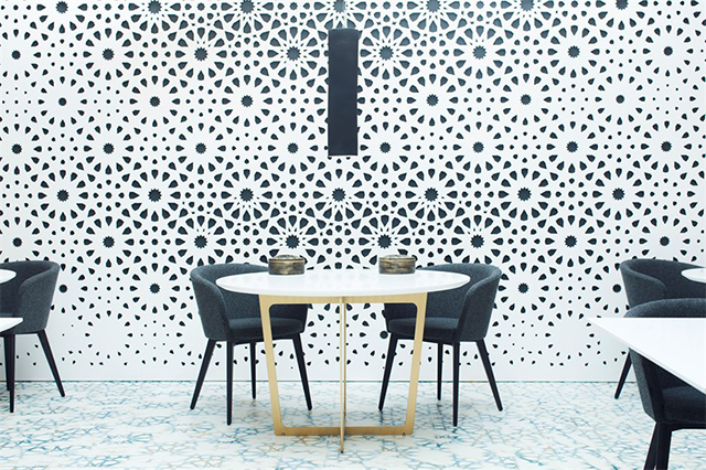 Хитросплетения узоров и света в испанском ресторане Noor