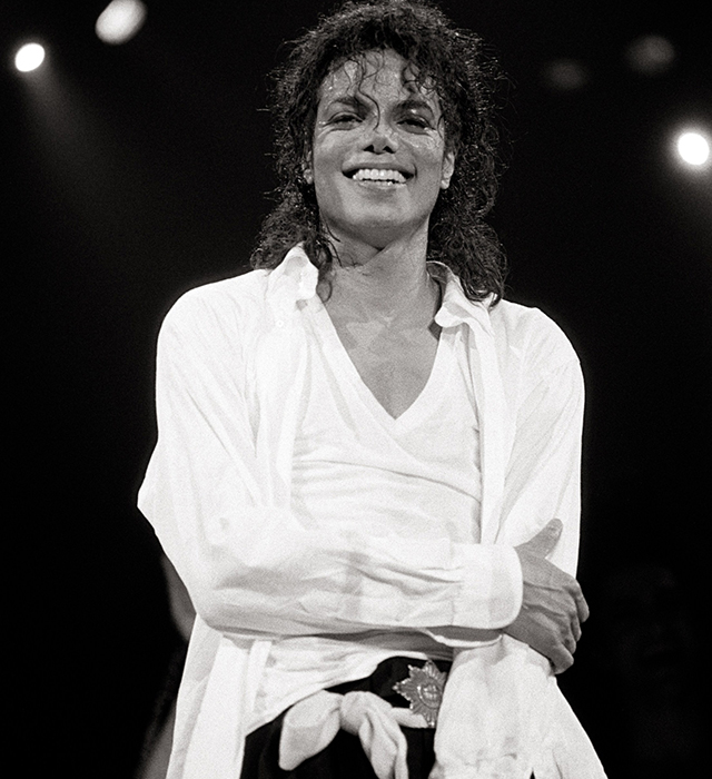 \"Новый\" материал Майкла Джексона уже в Сети