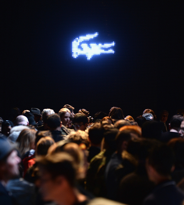 Обзор Buro 24/7: Lacoste, Jill Stuart, Hervé Léger by Max Azria