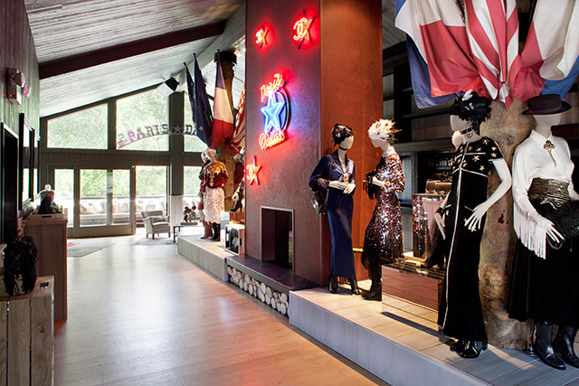 Экскурсия по временному бутику Chanel в Аспене