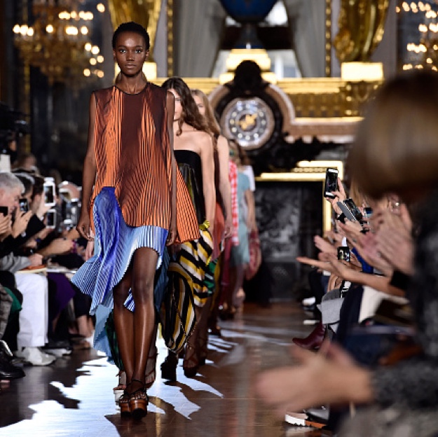 Stella McCartney покажет две новые коллекции на Неделе мужской моды в Милане