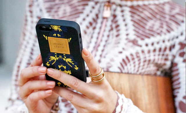 Первый конкурс через Instagram Direct от Gap