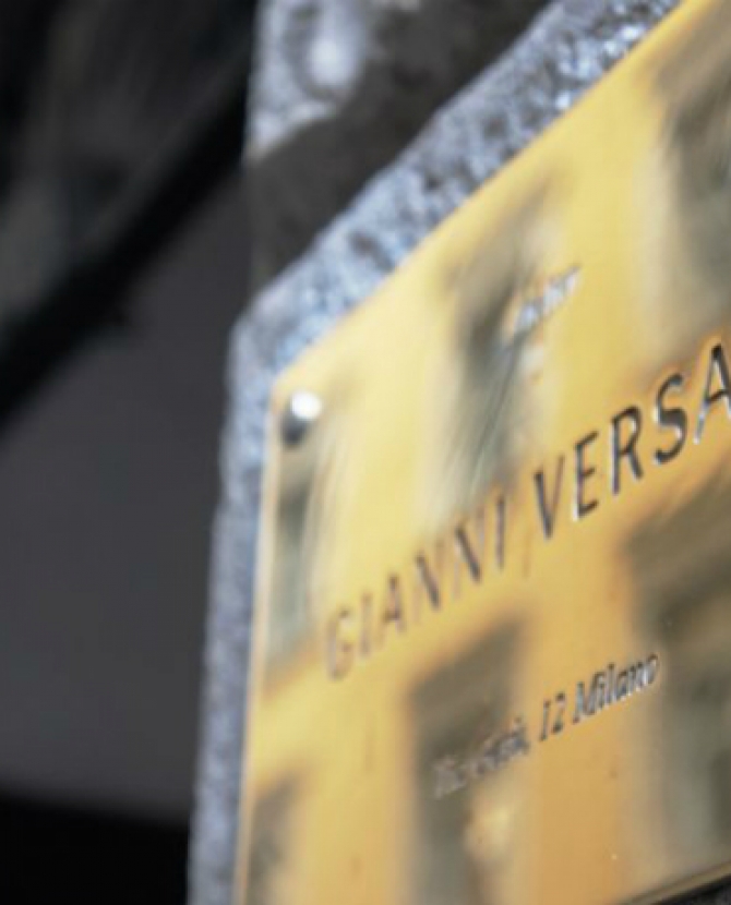 Подготовка к показу Versace весна-лето 2014