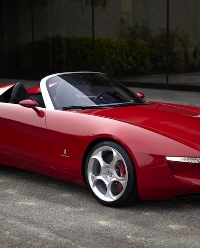 Новая Alfa Romeo 2uettottanta