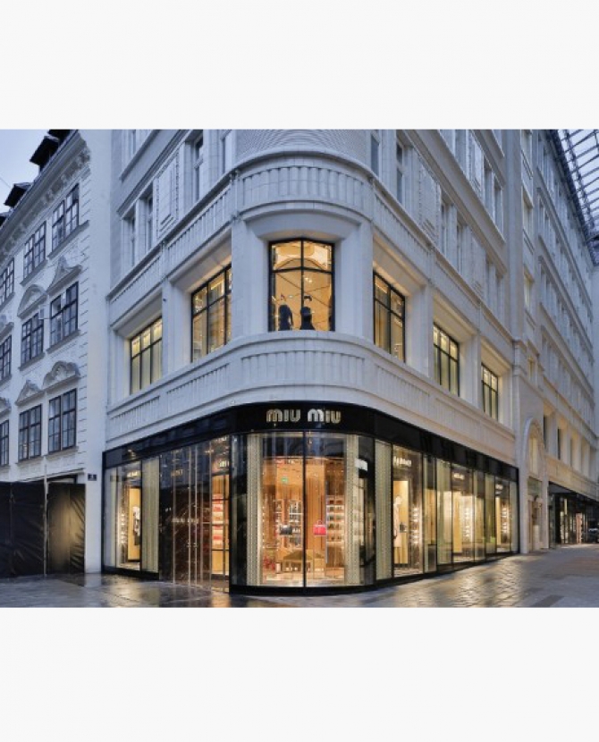 Первый флагманский бутик Miu Miu в Австрии