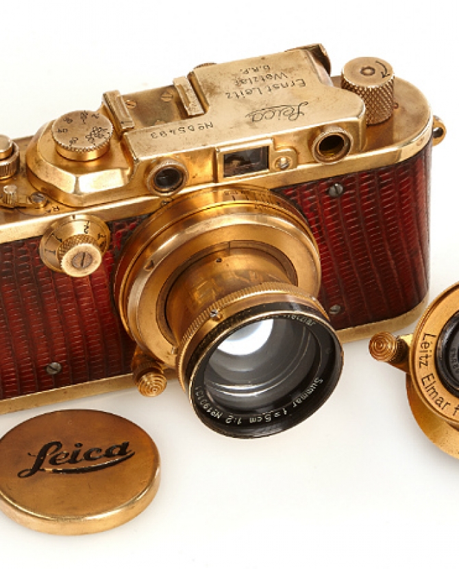 Позолоченная Leica продана за $683 тысячи