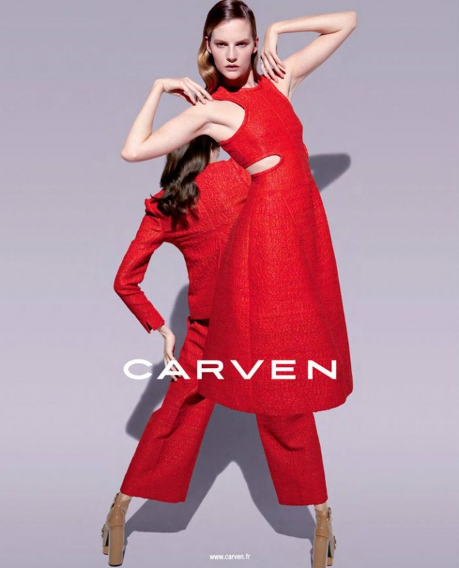Сара Блумквист в весенней кампании Carven