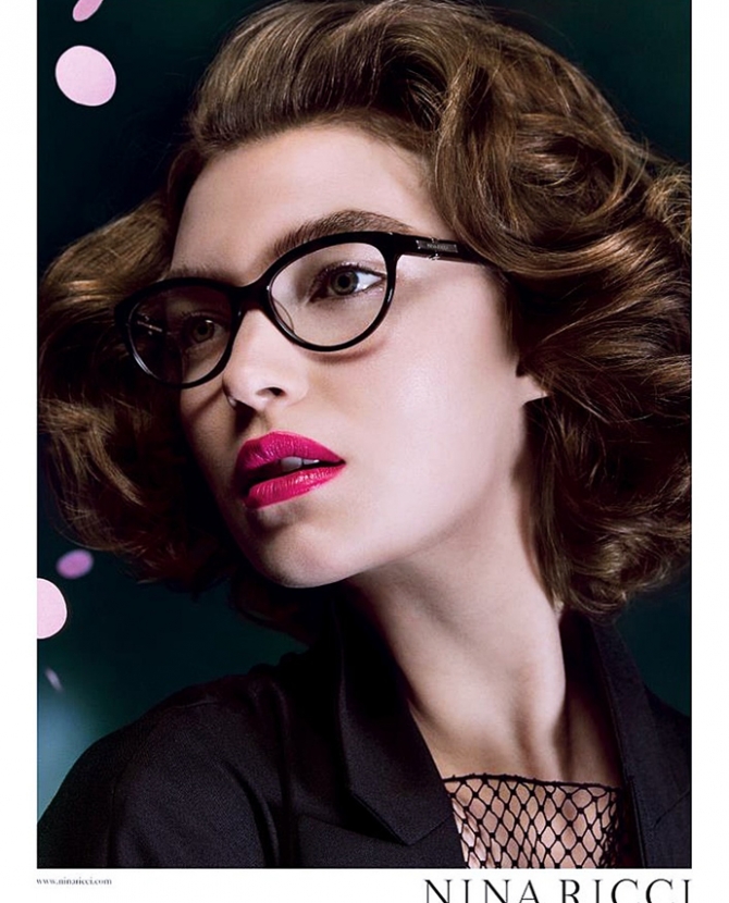 Аризона Мьюз в рекламе оптики Nina Ricci