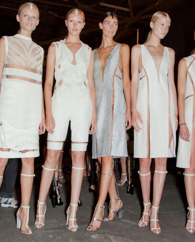 Знаковые вещи весны: босоножки Alexander Wang