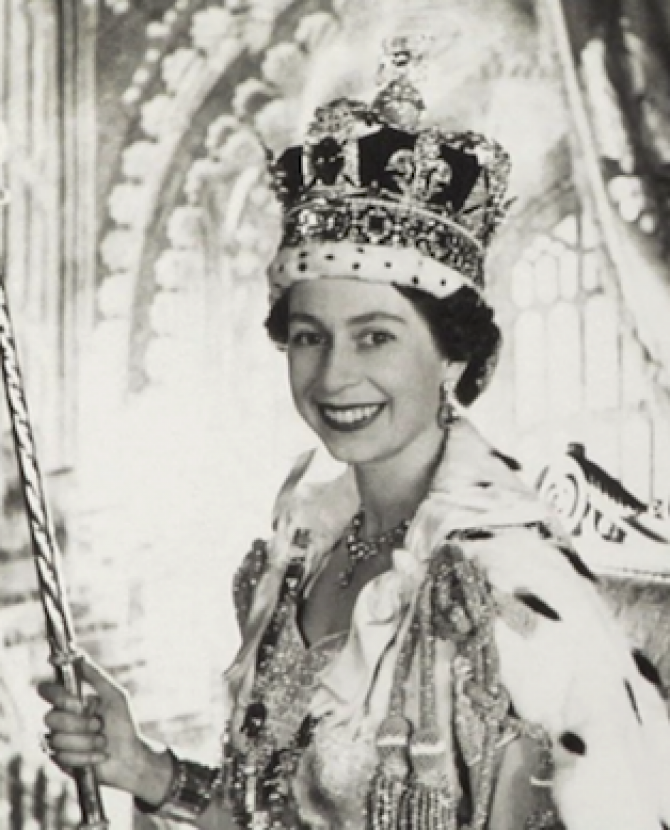 Выставка к юбилею коронации Елизаветы II