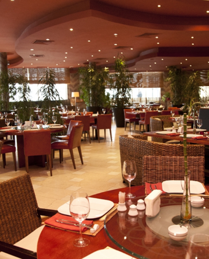 Блюда ко Дню св. Валентина в \"Крокус Сити Молле\"