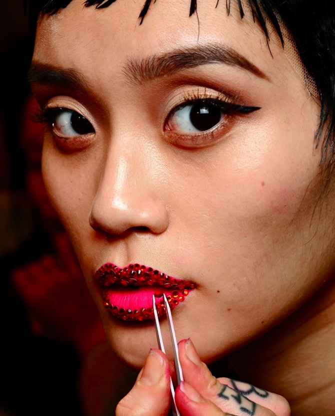 Сказочная героиня на показе Dior Couture