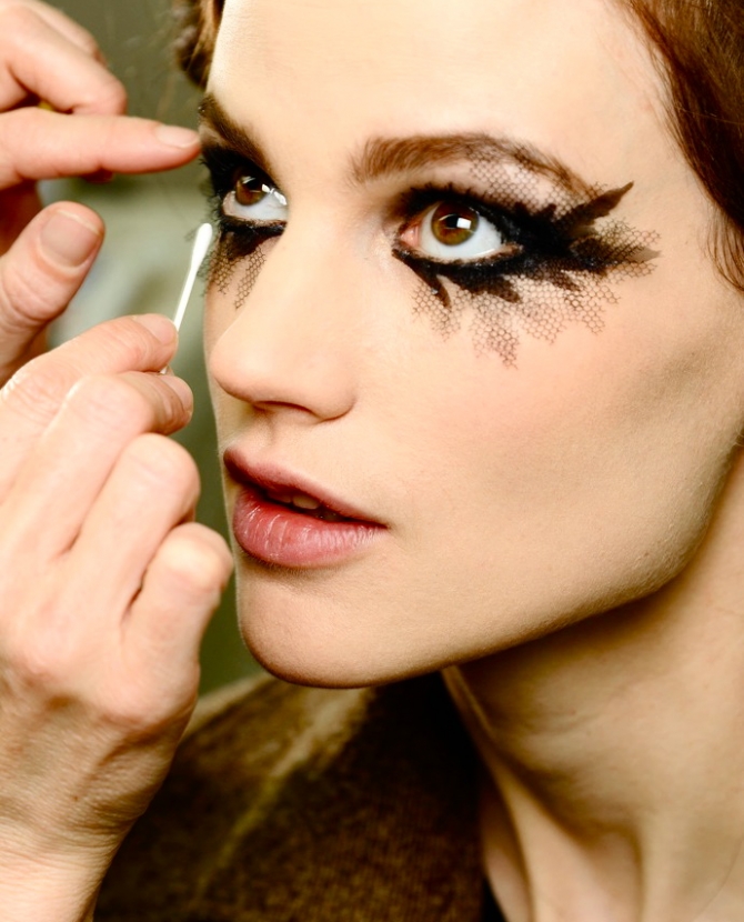 Готические феи на показе Chanel Couture