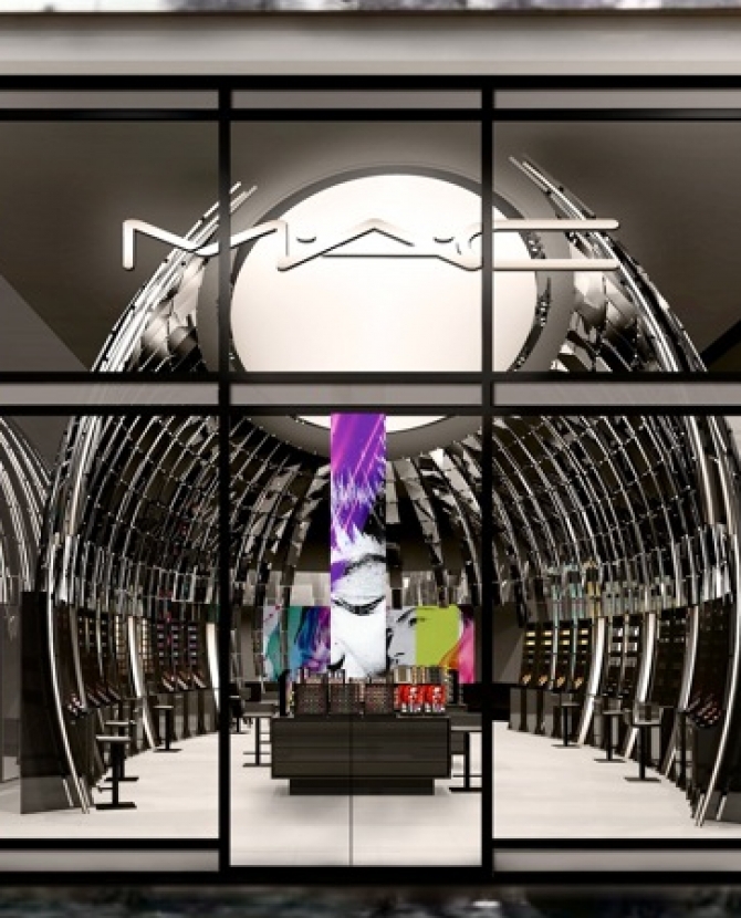 Флагманский магазин M.A.C на Елисейских Полях