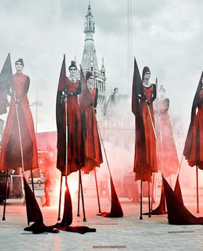 Уличный голландский театр Close-Act Theatre в Москве