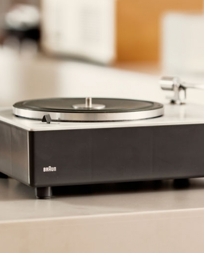 Коллекция техники Braun в бутике Paul Smith