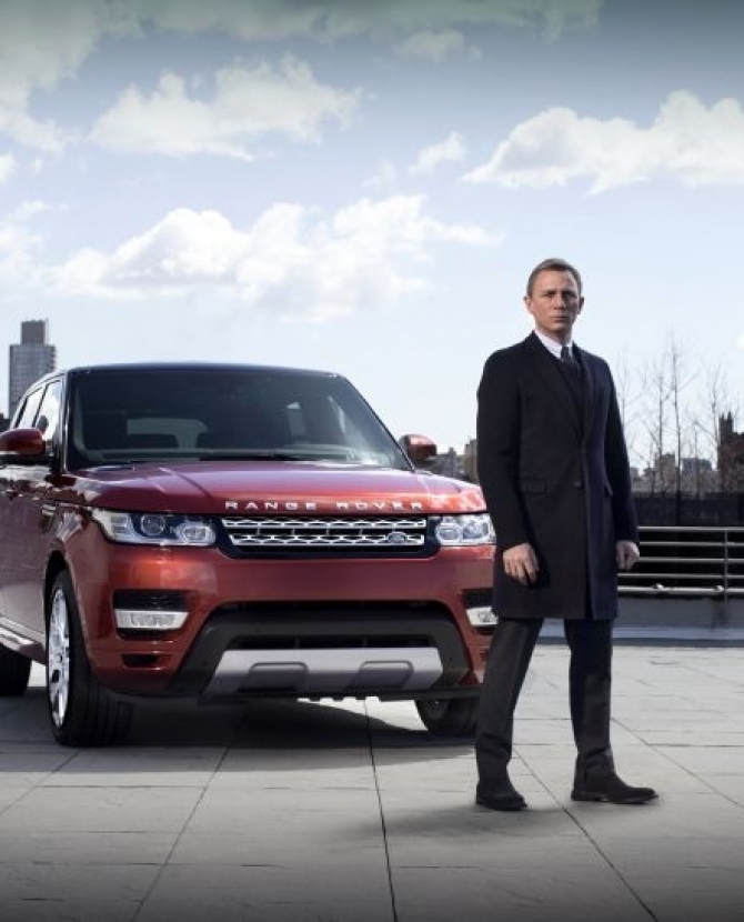 Дениэл Крейг представил новый Range Rover Sport