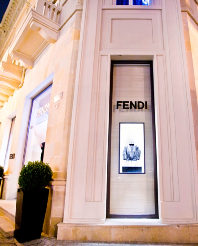 В Баку открылся бутик Fendi