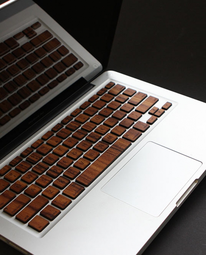 Деревянная клавиатура для MacBook